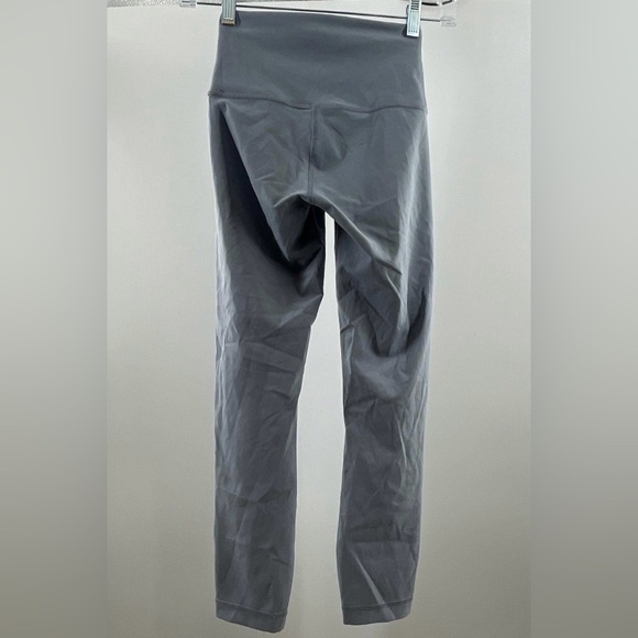 Lululemon Train High Rise Crop - Picture 3 of 5